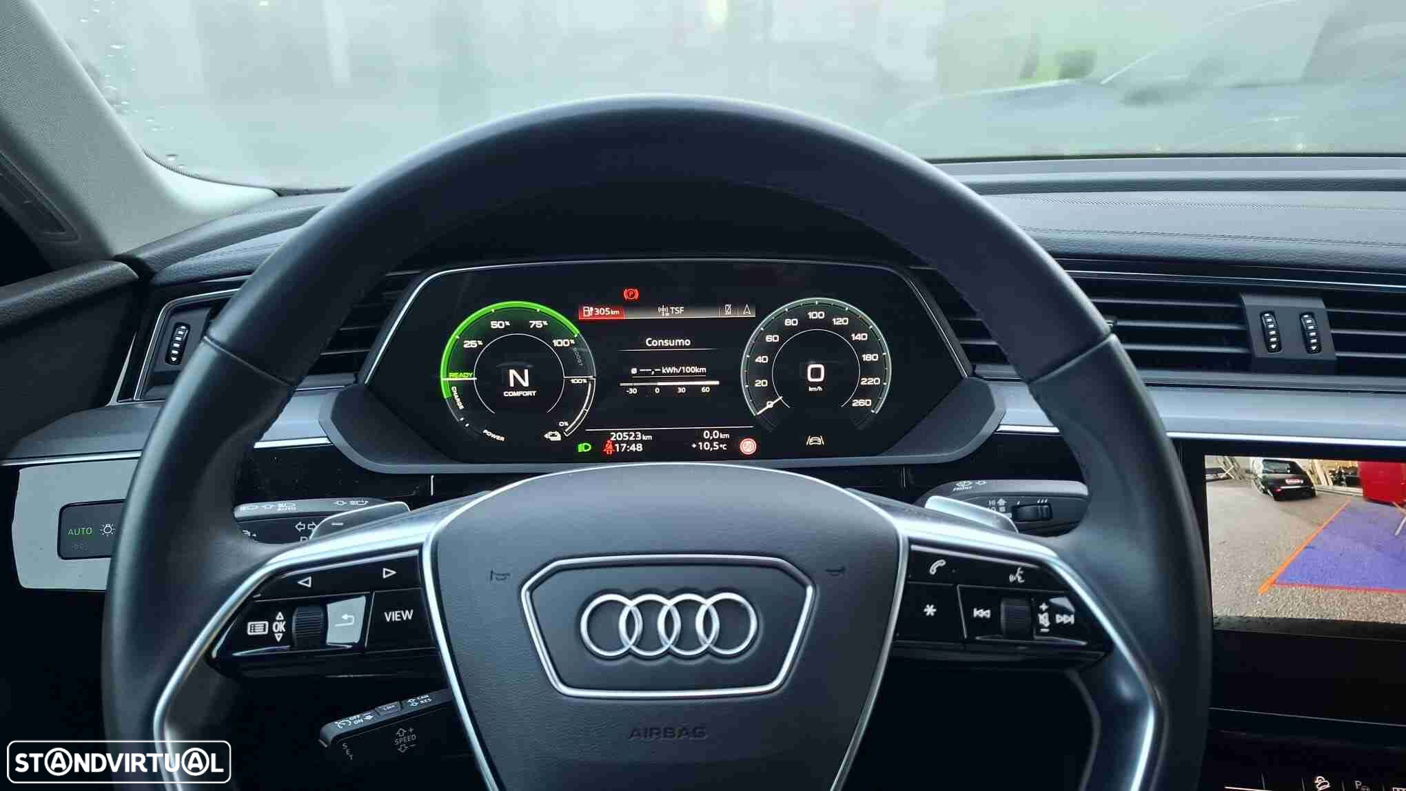Audi Q8 e-Tron 55 quattro Advanced - 16