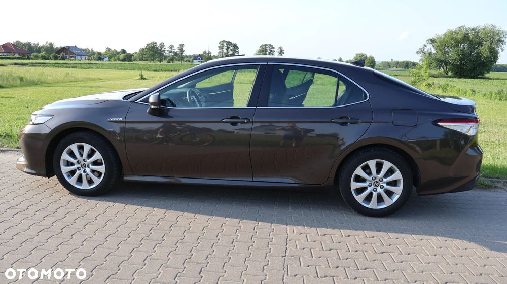 Toyota Camry - 32