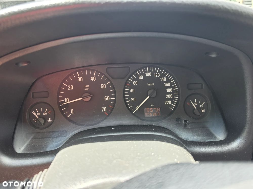 Opel Astra - 10