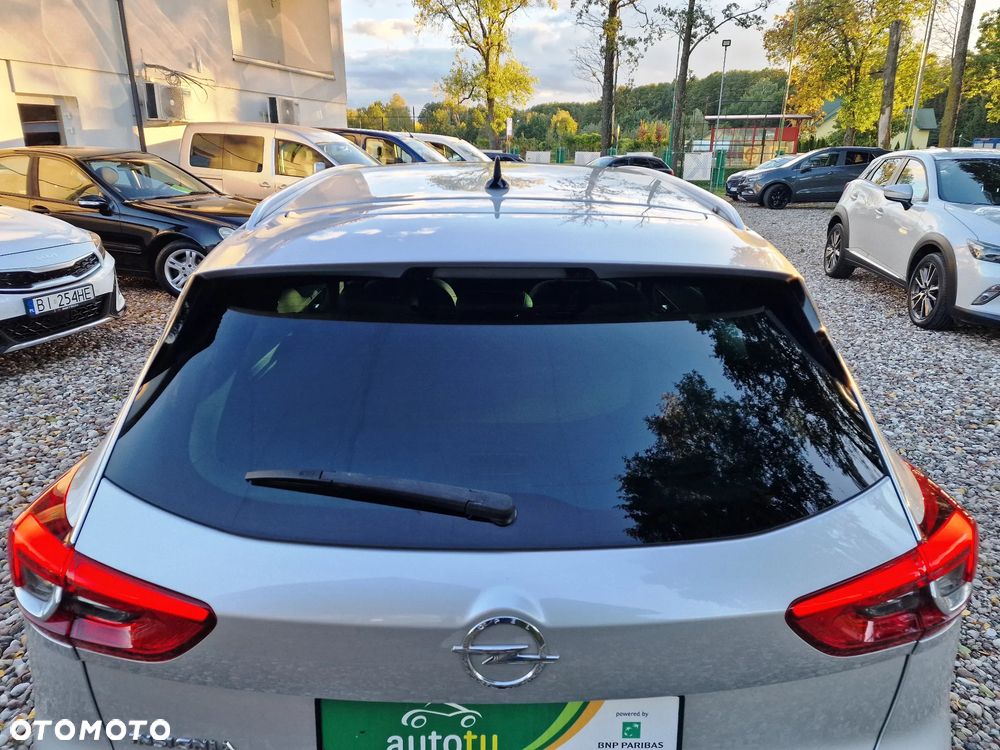 Opel Insignia - 25