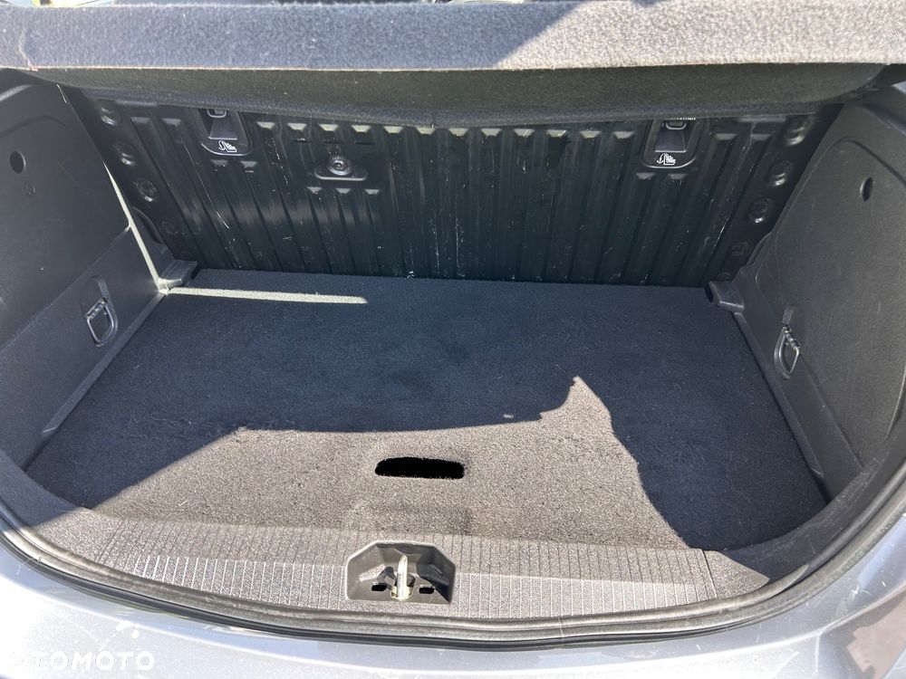 Opel Corsa 1.2 16V Essentia (klm) - 24