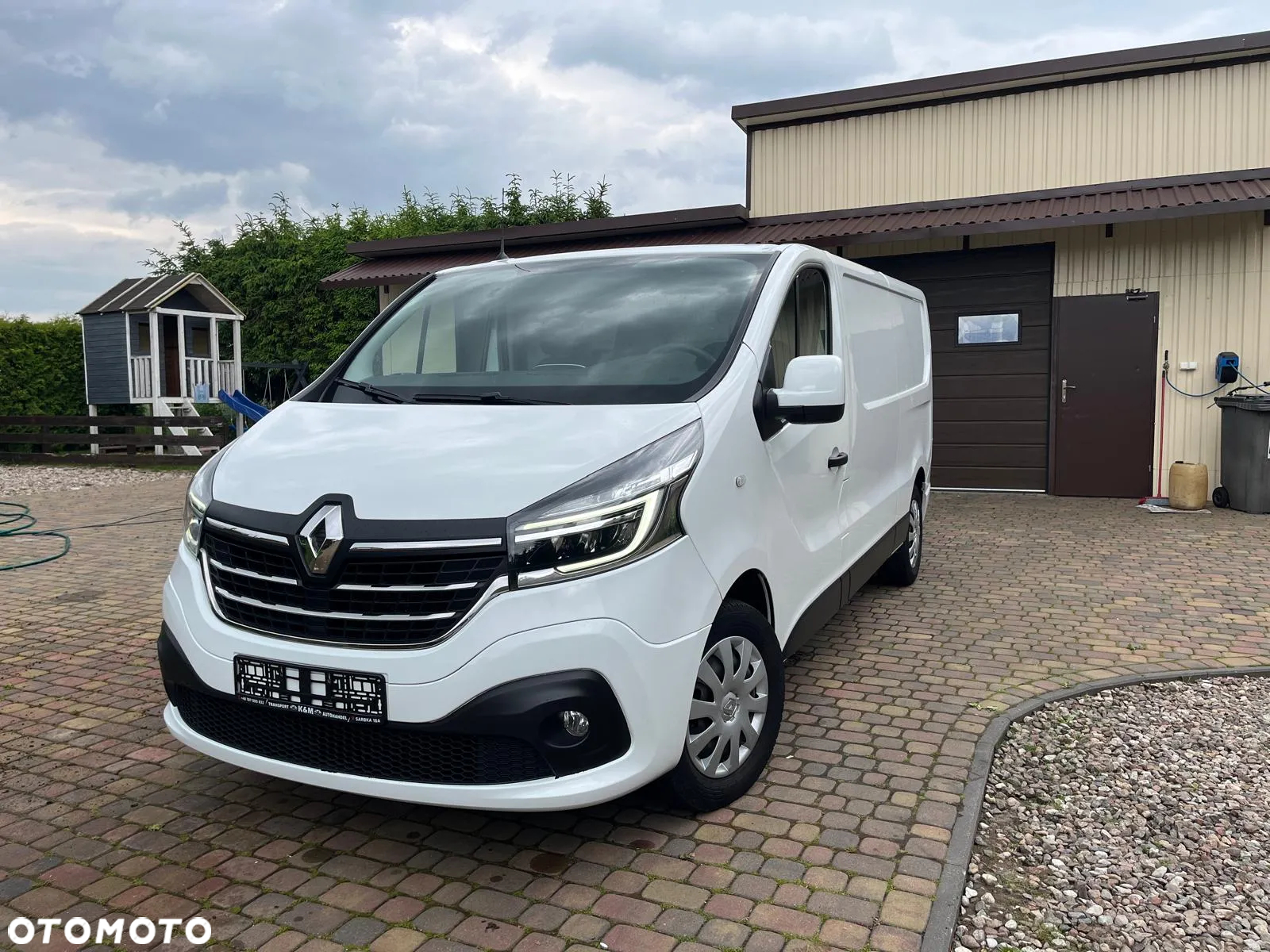 Renault Trafic - 2