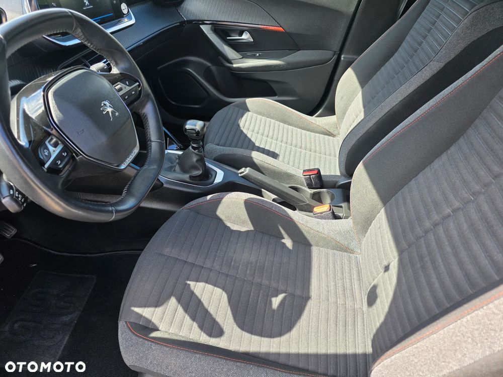 Peugeot 2008 TURBO 100 Business - 11