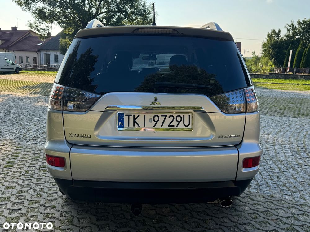 Mitsubishi Outlander 2.0 2WD Invite - 17
