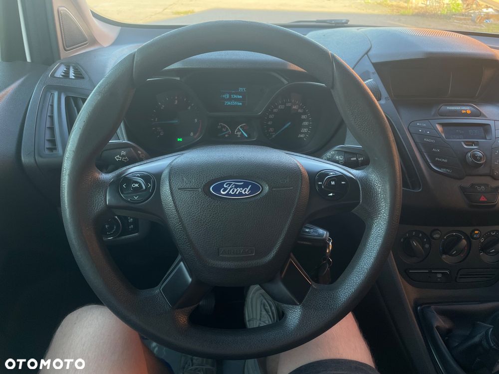 Ford Transit Connect - 8