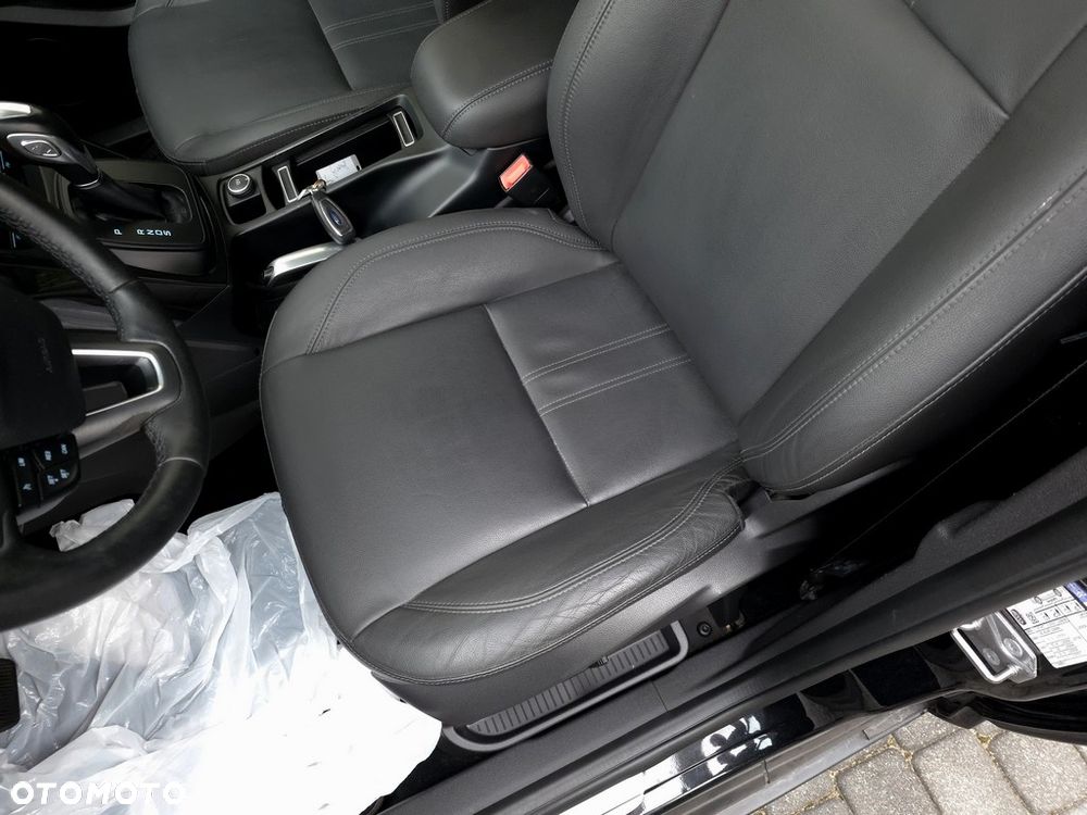 Ford Grand C-MAX - 12