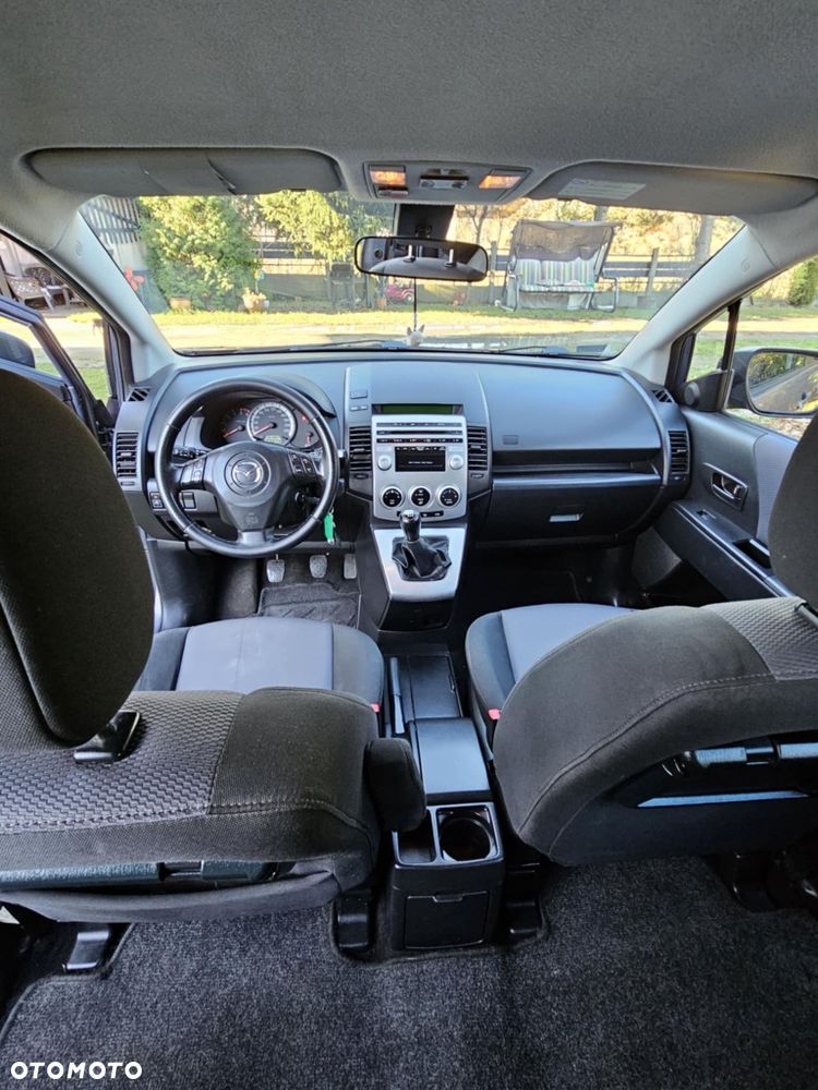 Mazda 5 - 7