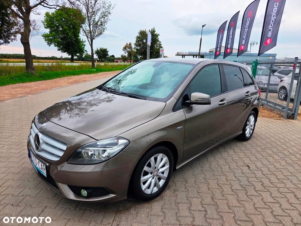 Mercedes-Benz Klasa B 180 CDI (BlueEFFICIENCY) 7G-DCT - 20