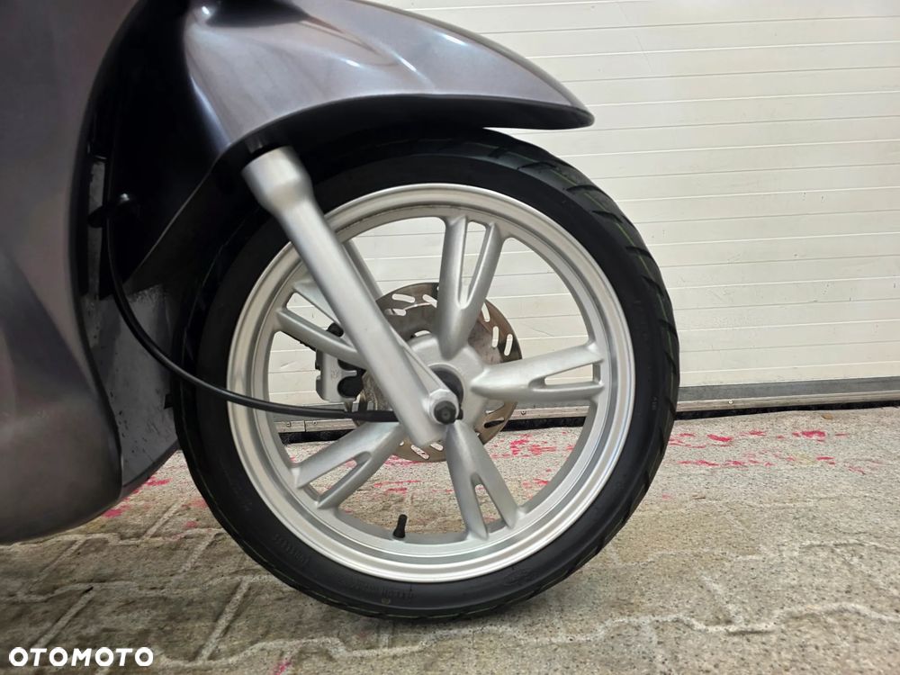 Peugeot Tweet - 13