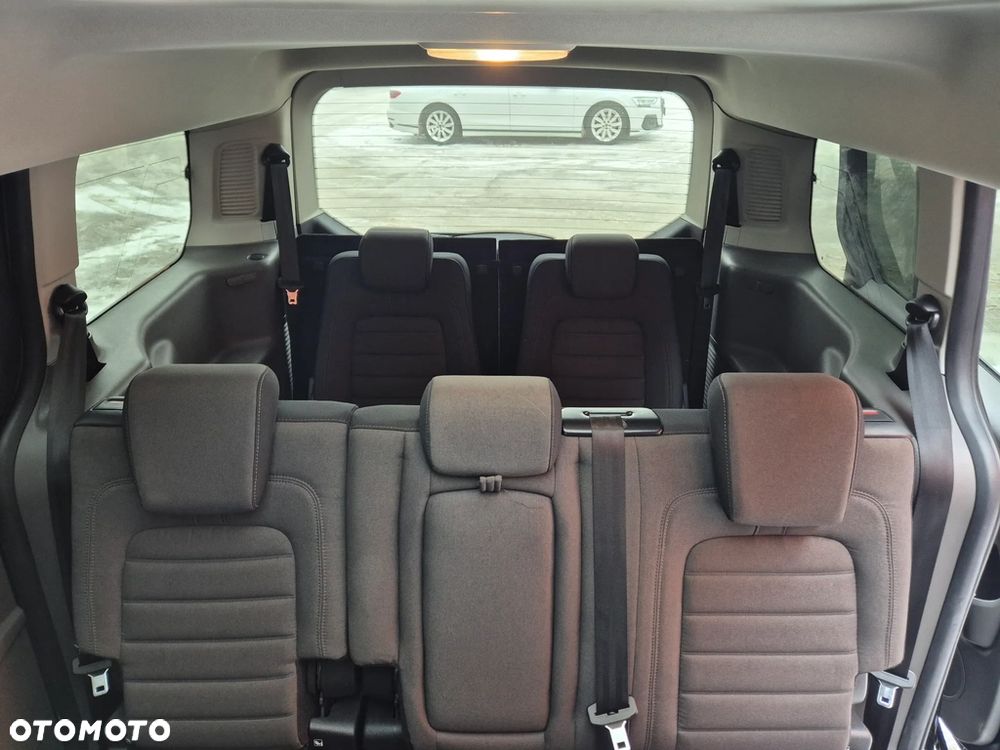 Ford Tourneo Connect Grand - 20