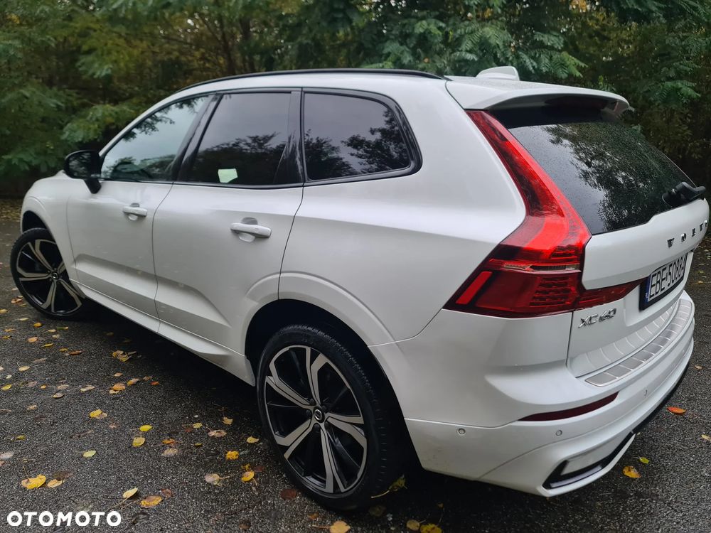 Volvo XC 60 B5 B AWD Ultimate Dark - 6