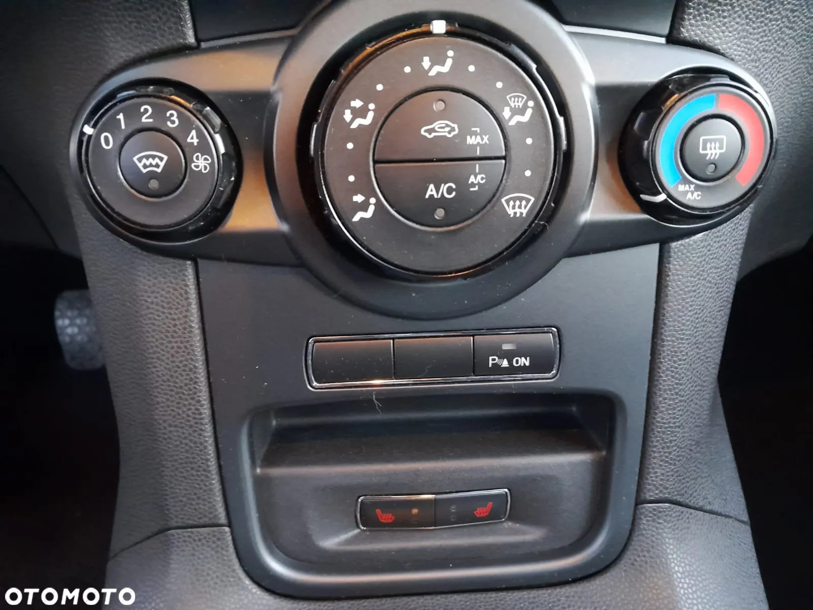 Ford Fiesta - 9