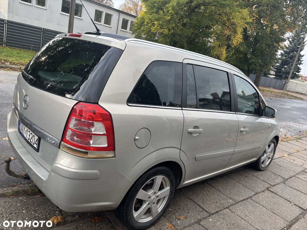 Opel Zafira - 4