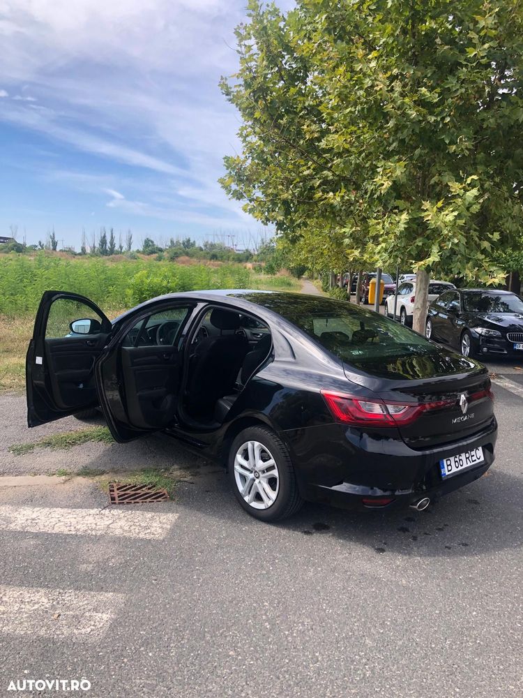 Renault Megane 2019 photo 5
