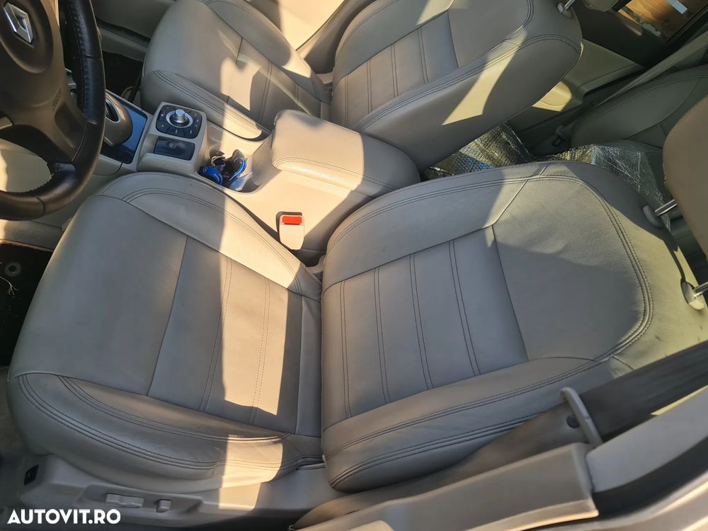 Renault Koleos ENERGY dCi 175 X-tronic 4WD INTENS - 22