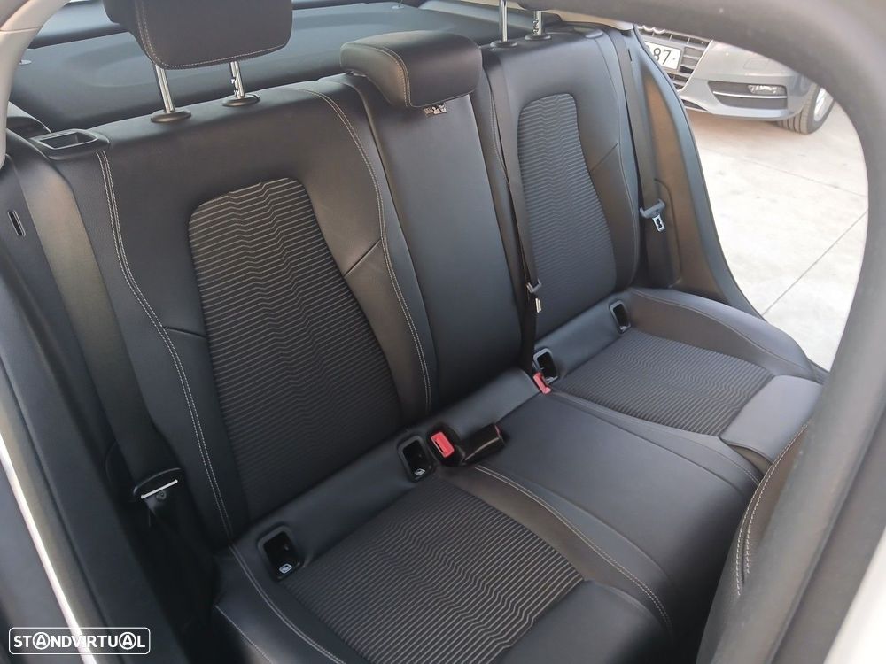 Mercedes-Benz A 250 e 8G-DCT - 16