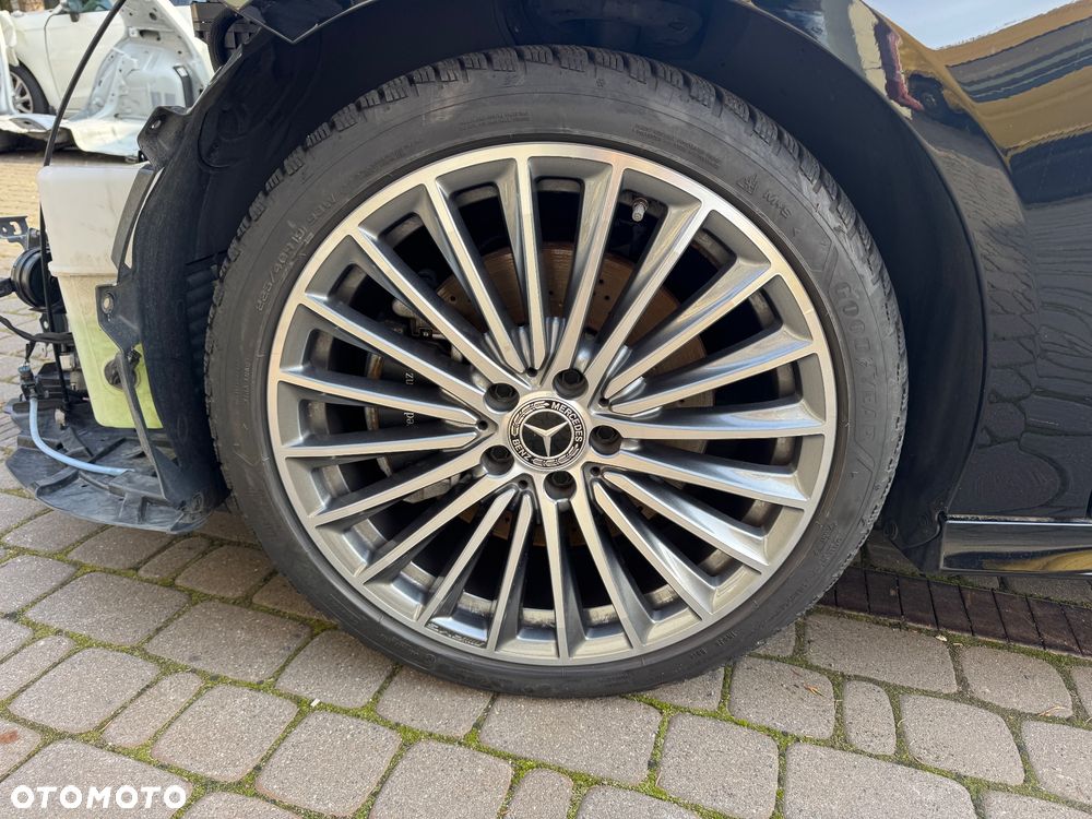 Mercedes-Benz CLA 220 AMG Line 7G-DCT - 25