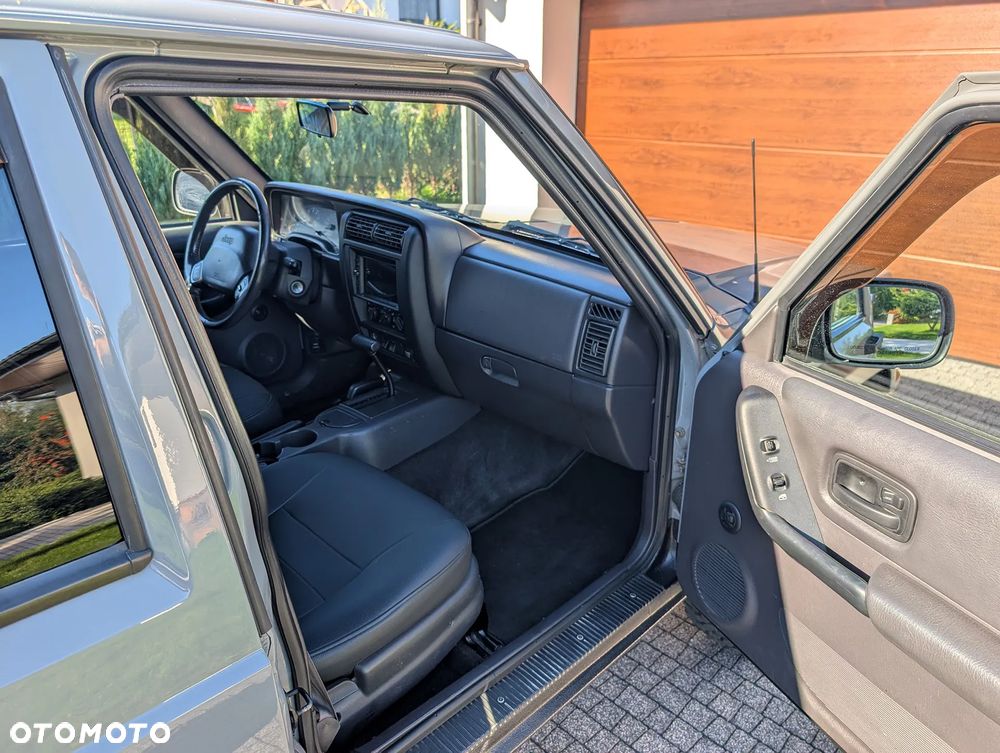 Jeep Cherokee 4.0 - 18