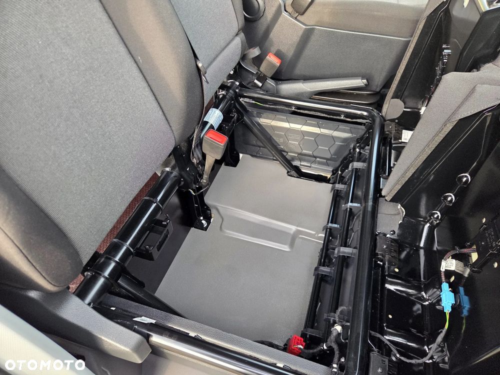 Volkswagen Crafter - 26