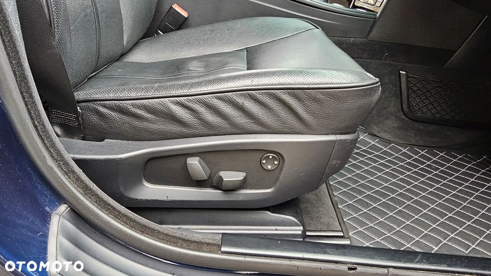 BMW Seria 5 530d - 27