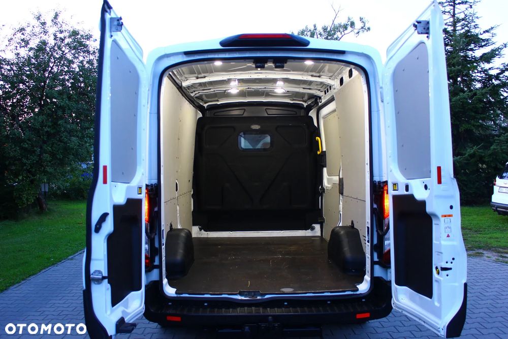Ford TRANSIT  2.0 TDCI 130KM L2H2 BLASZAK 3 OSOBOWY - 26