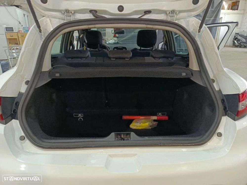 Renault Clio 1.5 dCi Zen - 8