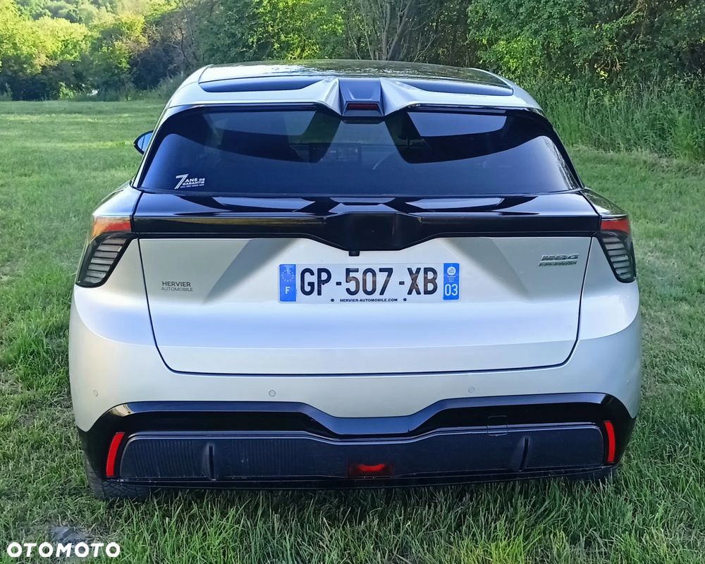 MG 4 Luxury 64 kWh - 10