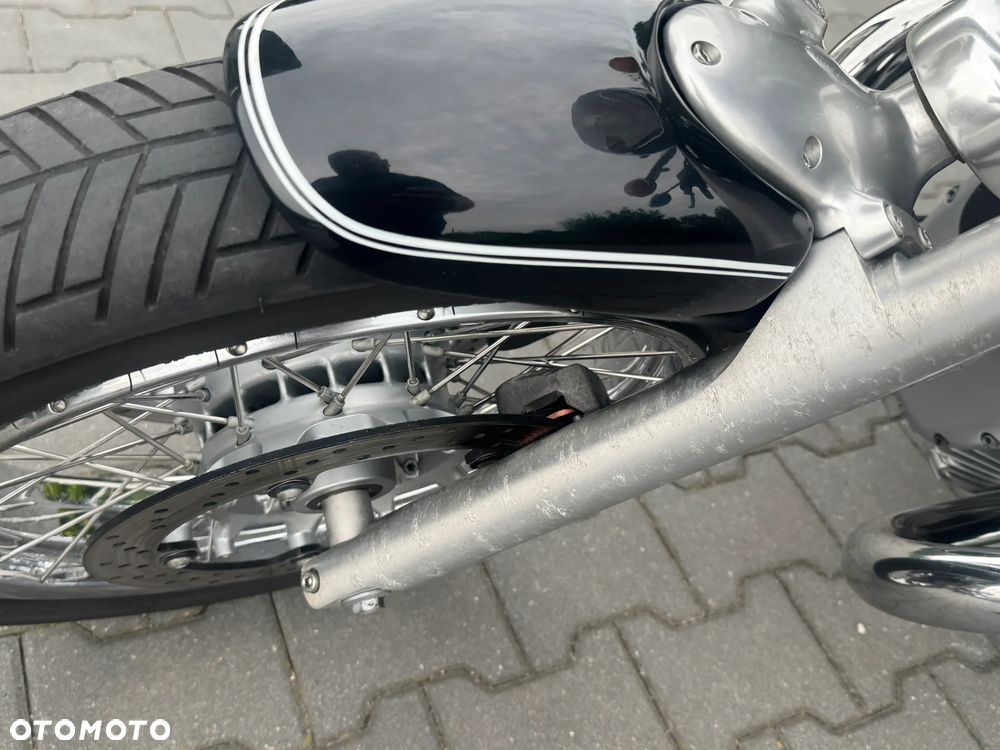 BMW R - 26
