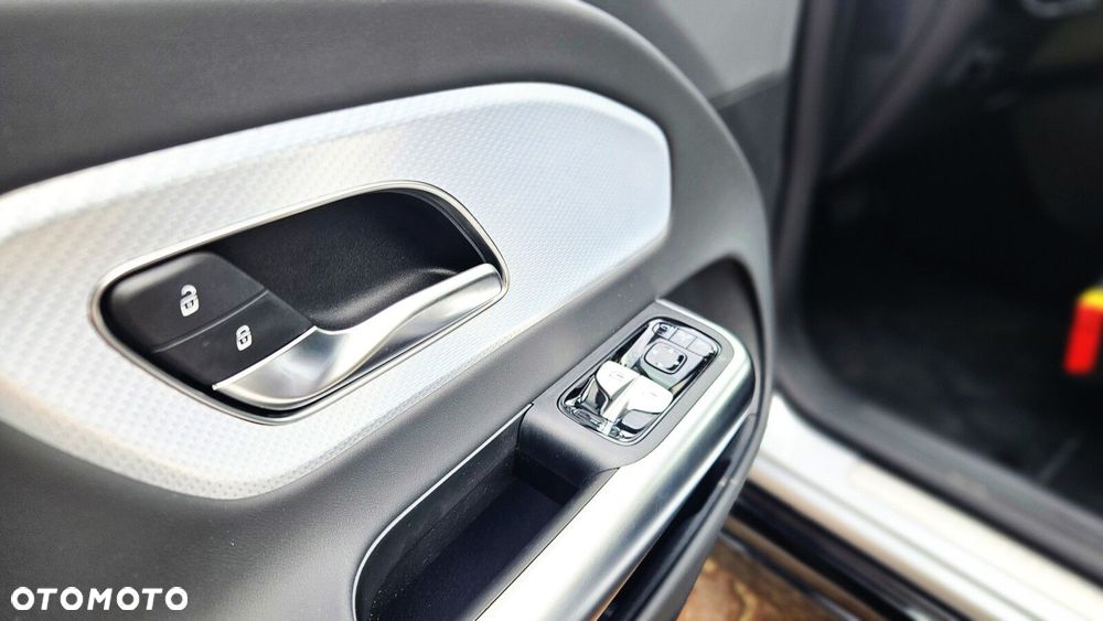 Mercedes-Benz CLA - 8