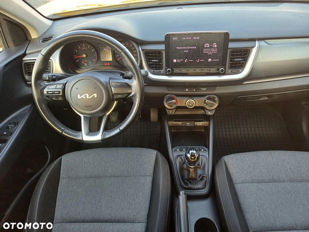 Kia Stonic 1.2 L - 5