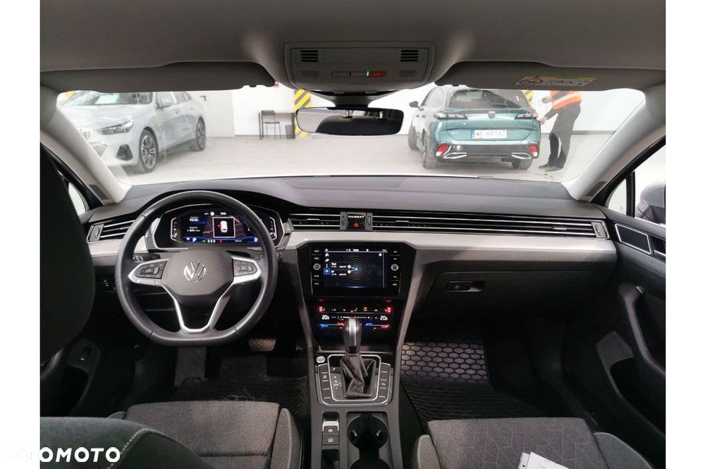 Volkswagen Passat Variant - 8