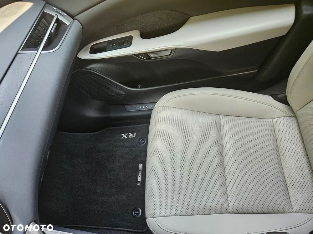 Lexus RX 350h Prestige - 34