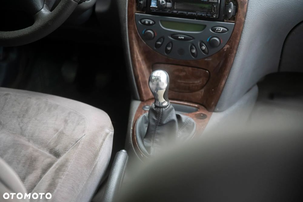 Citroën C5 2.2 HDi Exclusive - 11