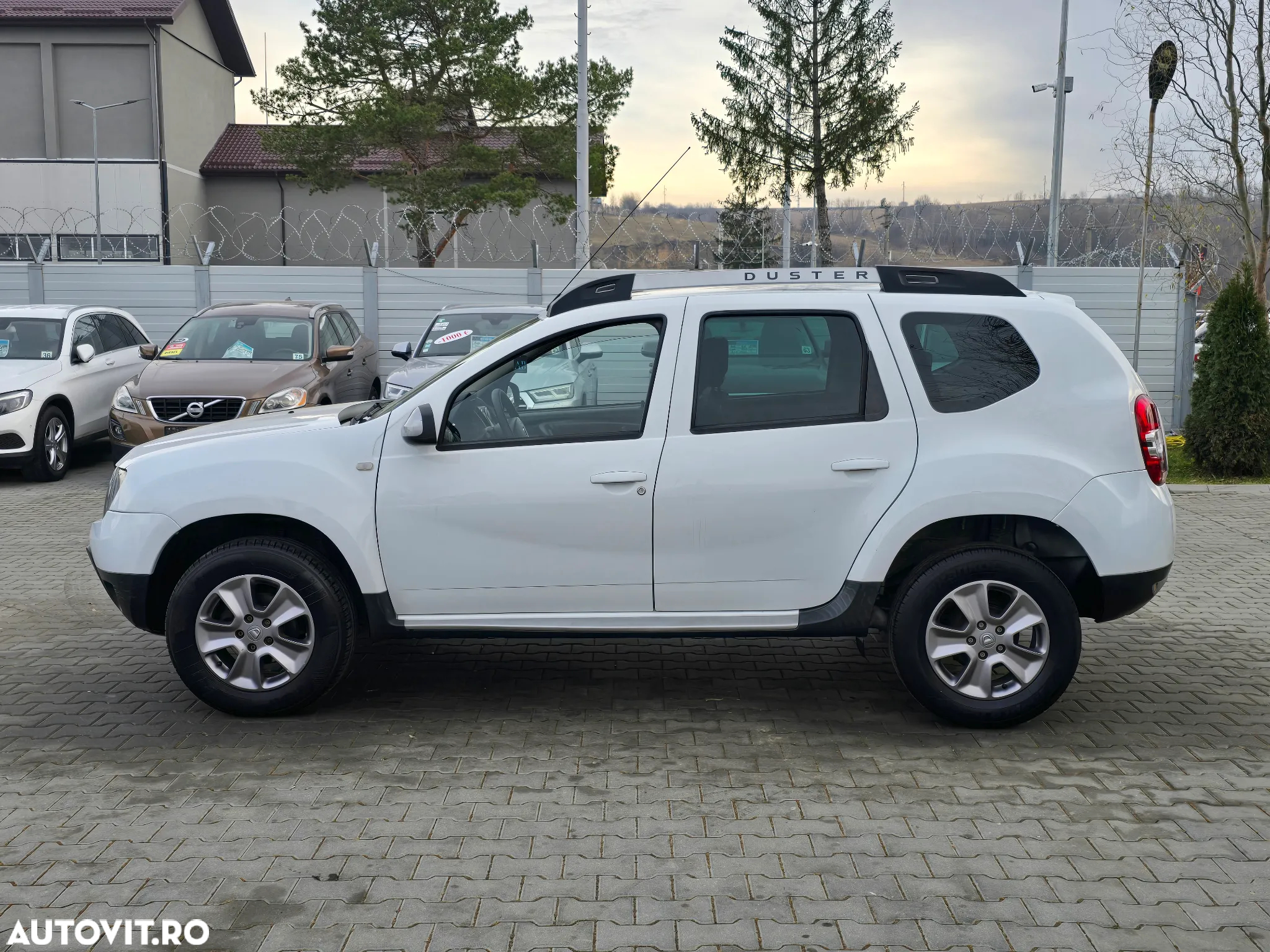 Dacia Duster 1.6 4x2 Ambiance - 2