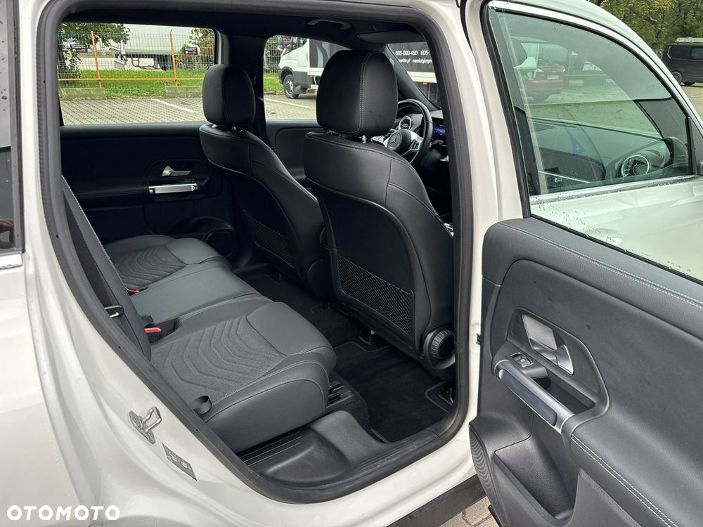 Mercedes-Benz EQB 250+ - 18