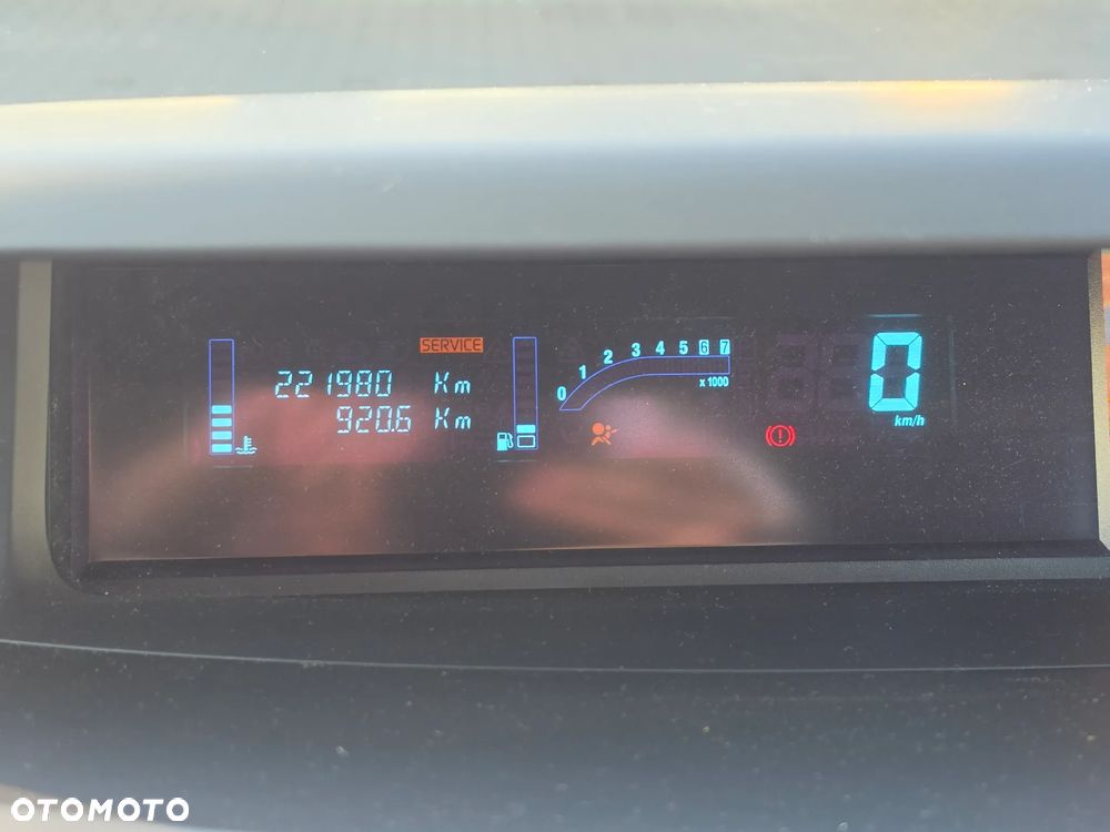 Renault Espace 2.0T Expression - 8