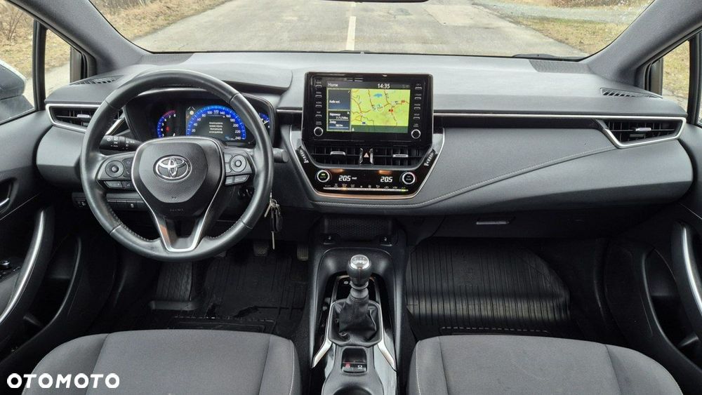 Toyota Corolla - 12