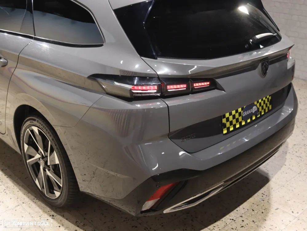 Peugeot 308 SW 1.2 PureTech Allure Pack EAT8 - 30