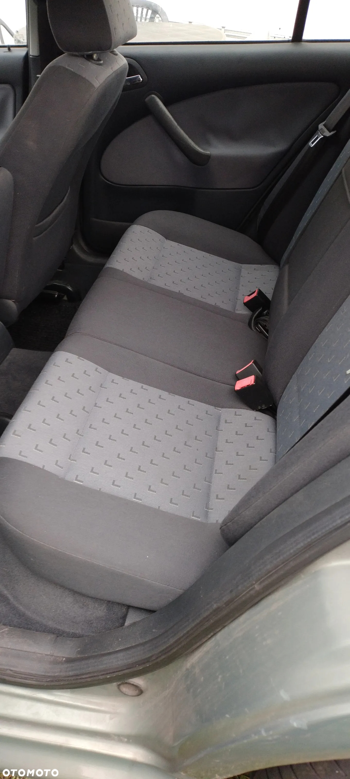 Skoda Octavia 1.6 Ambiente - 4