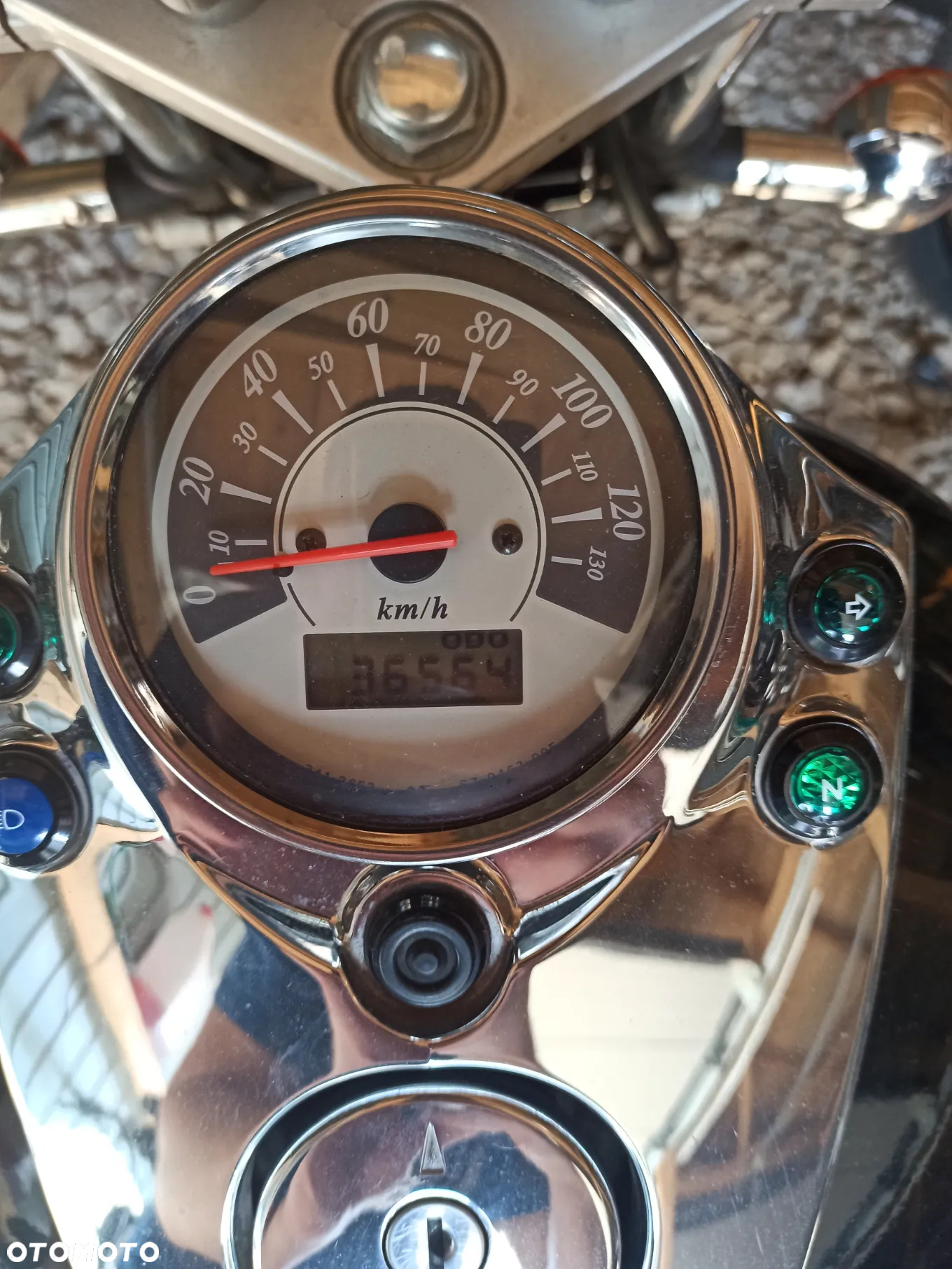 Suzuki Intruder - 7