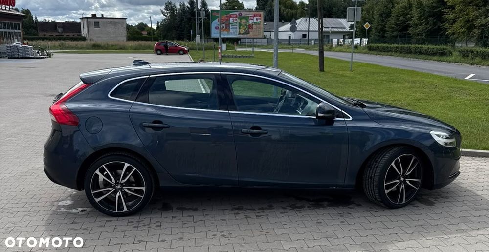 Volvo V40 D2 Drive-E Inscription - 1