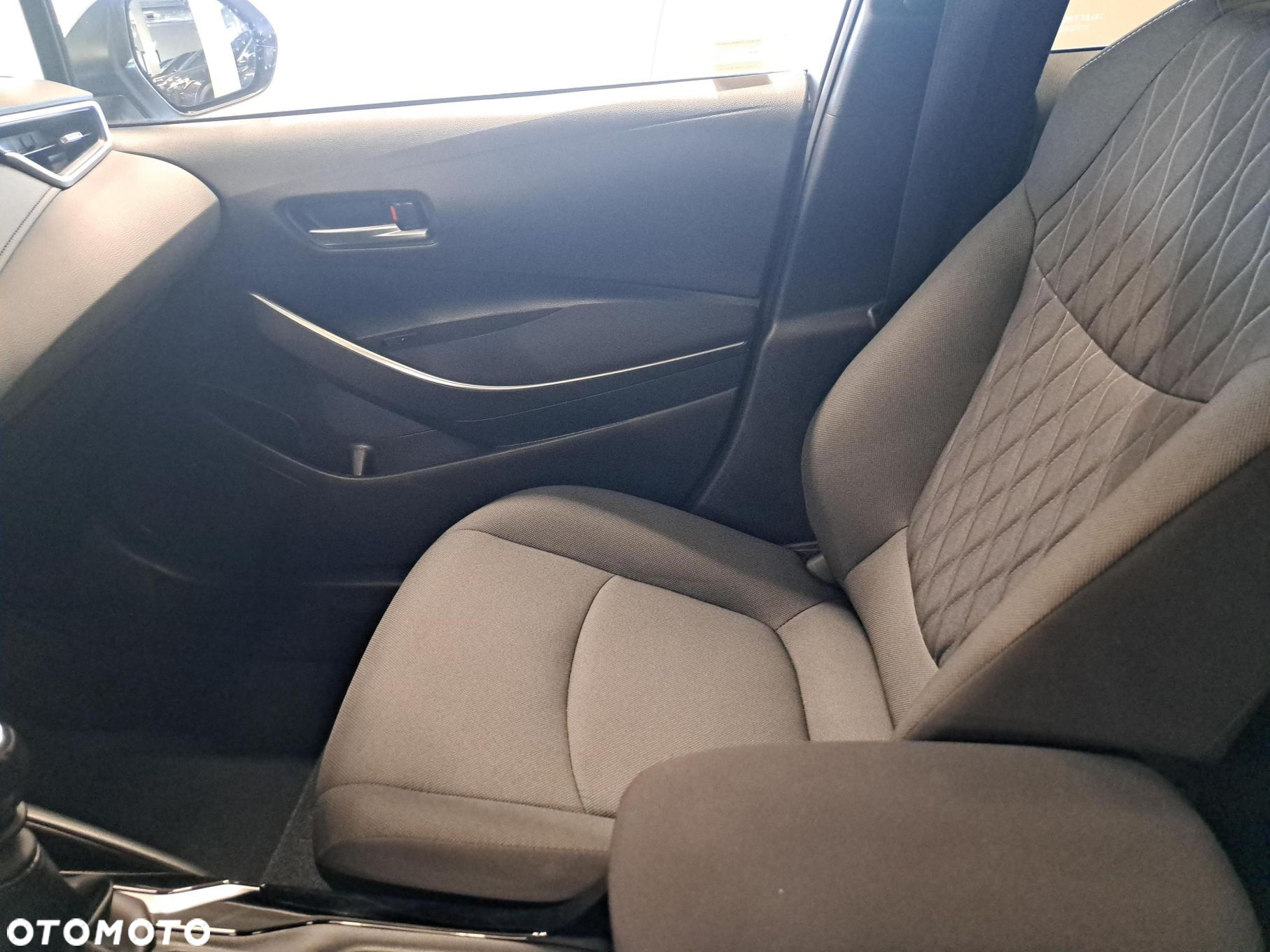 Toyota Corolla - 26