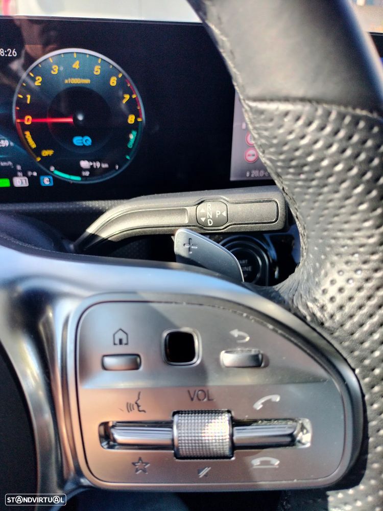 Mercedes-Benz CLA 250 e Shooting Brake AMG Line - 12