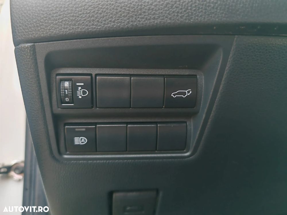 Toyota Yaris Cross 1.5 VVT-i HSD 4x4 Exclusive Adventure - 14