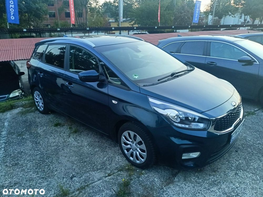 Kia Carens 1.7 CRDi L 7os - 39