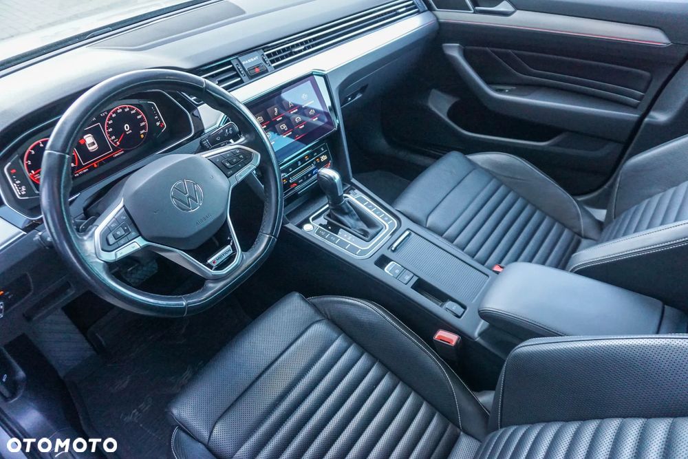 Volkswagen Passat 2.0 TSI 4Mot Elegance DSG - 28