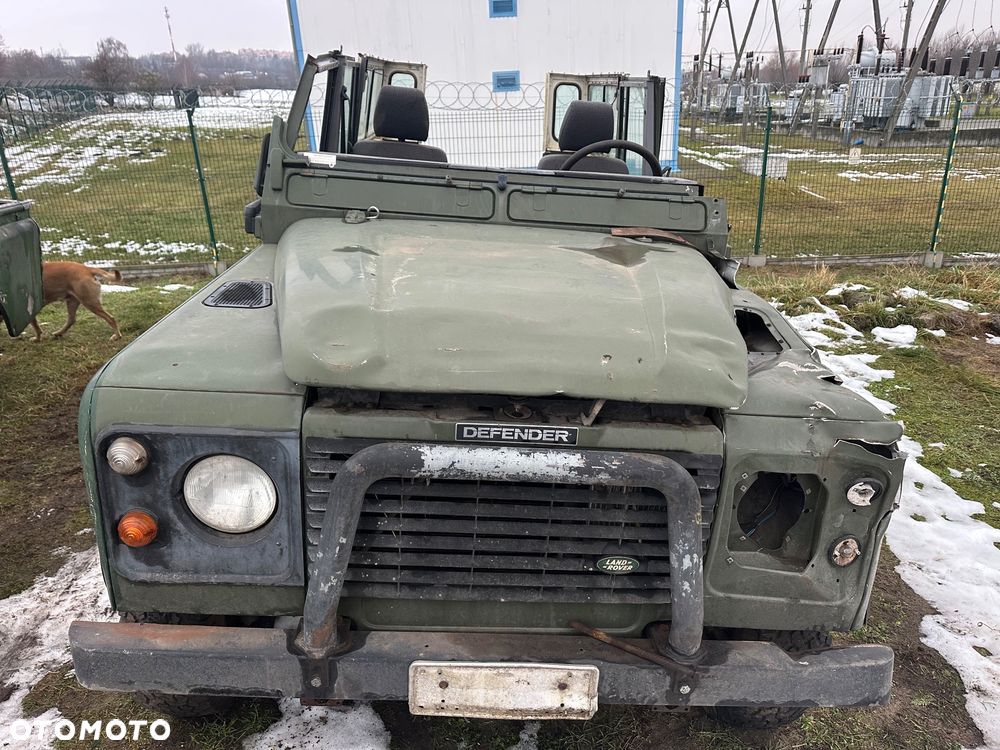 Land Rover Defender - 13