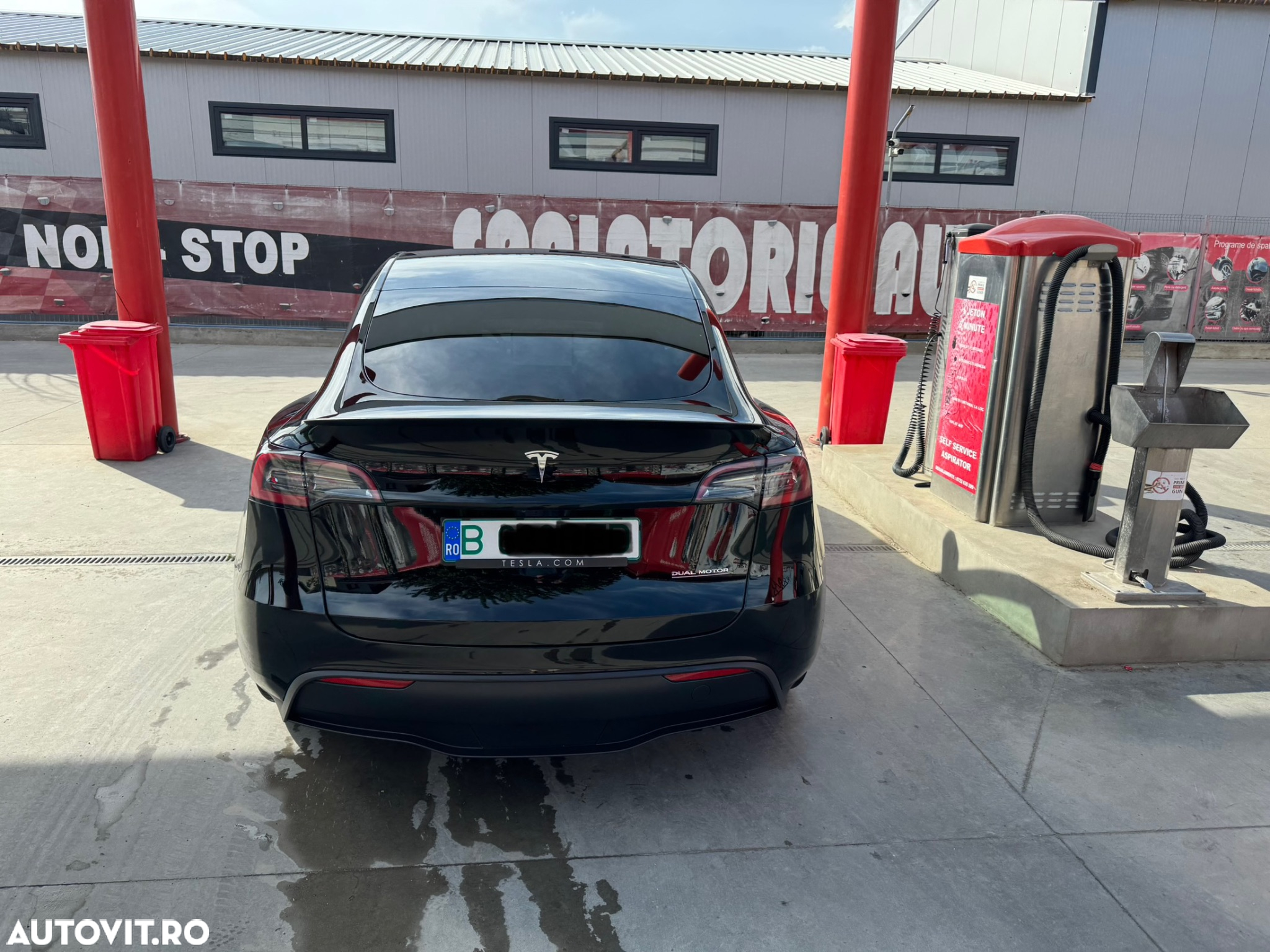 Tesla Model Y Performance - 2