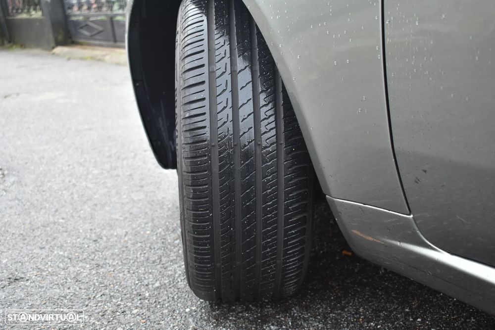 Alfa Romeo 159 Sportwagon 1.9 JTDm 16V Elegante - 14