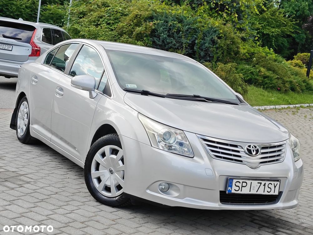 Toyota Avensis 2.0 D-4D Premium - 2